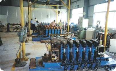 ZCN070S-(2000,9頭/3000,14頭)水發線棒多頭液壓成型熱壓機