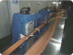 ZCN077-2、3、4米 汽發(fā)、水發(fā)線(xiàn)圈變位雙頭壓型機(jī)